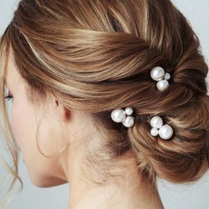 Belle Pearl Hair Pin Set